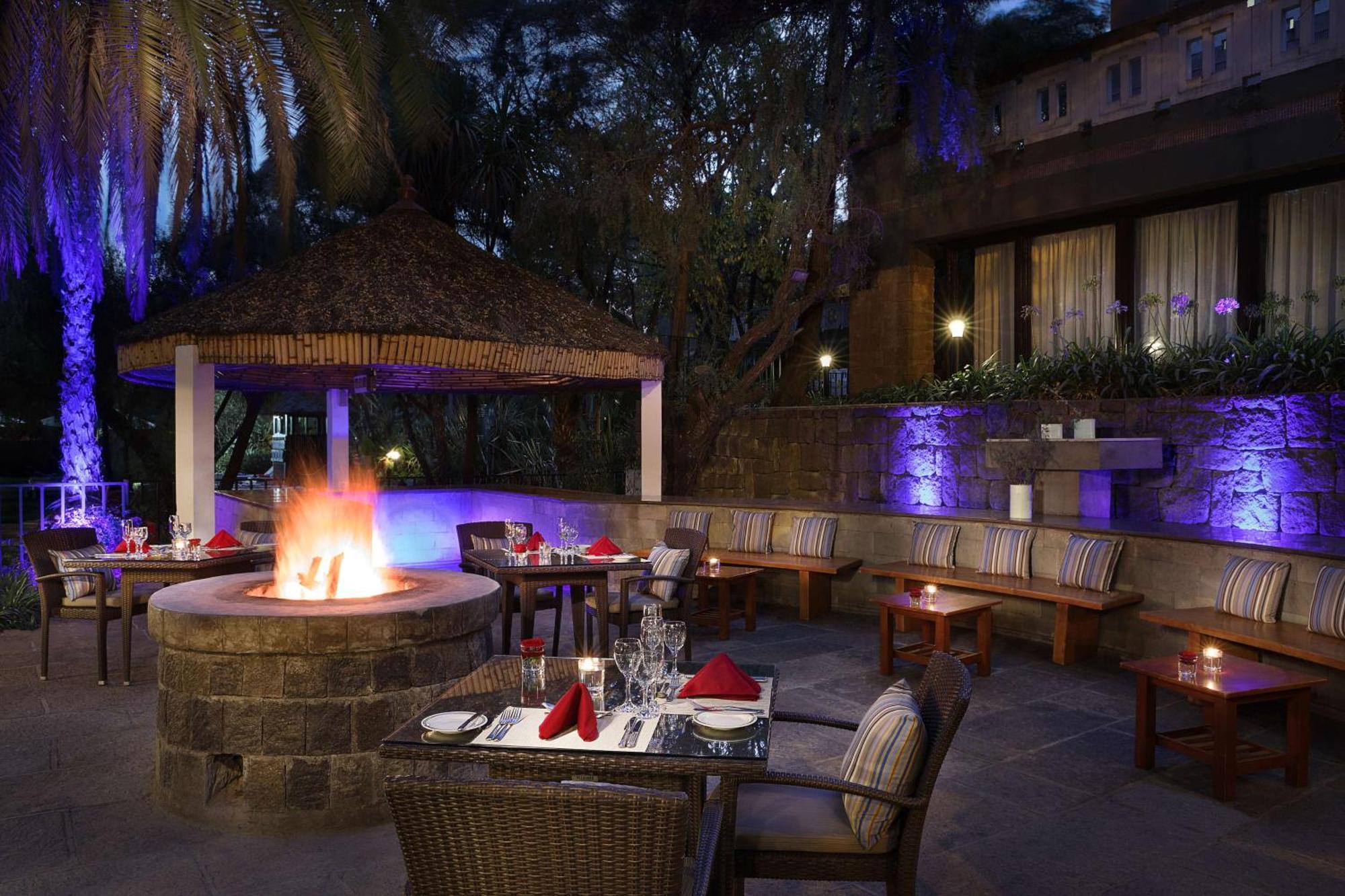 Hilton Addis Ababa Hotel Bagian luar foto