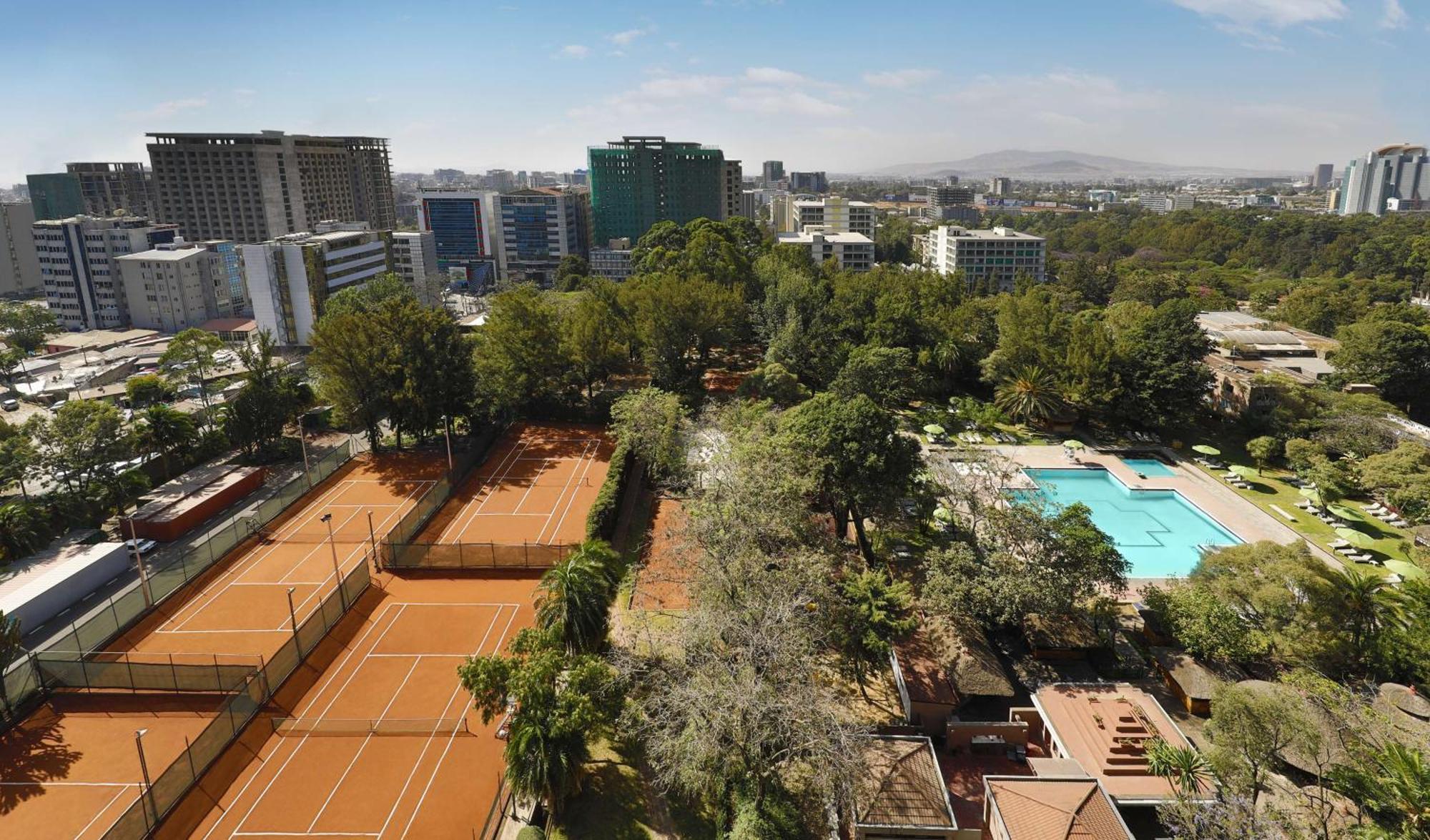 Hilton Addis Ababa Hotel Bagian luar foto